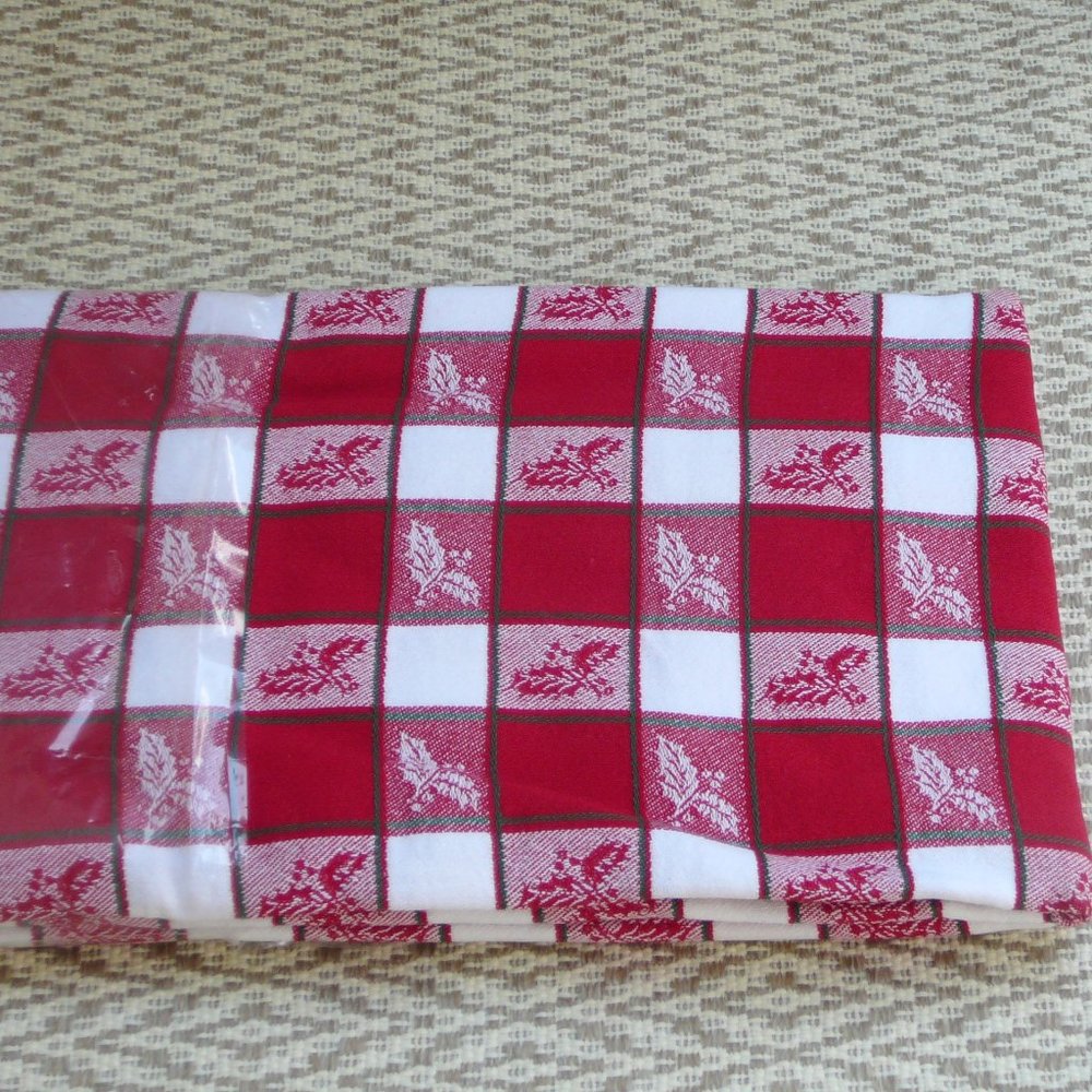Christmas Tablecloth 60 x 84 Oblong